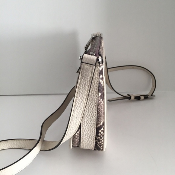 Michael Kors Julia MD Messenger Crossbody Purse Handbag Leather Snake Print NWT - Picture 8 of 16